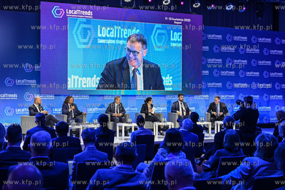 Sopot. Centrum Konferencyjne Sheraton. Samorzadowy...