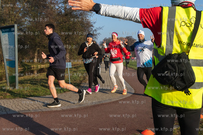 Biało-czerwony parkrun na terenie Parku Kulturowego...