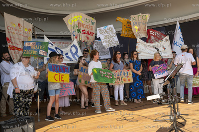 Sopot. Marsz dla zdrowia psychicznego i przejście...