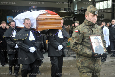Pruszcz Gdansk, 49. Pulku Smiglowcow Bojowych. Uroczystosc...