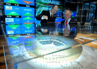 Warszawa. Siedziba Gieldy Papierow Wartosciowych. Prezentacja...