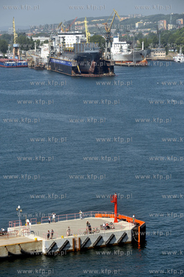 Stocznia Marynarki Wojennej w Gdyni.
07.06.2011
fot....