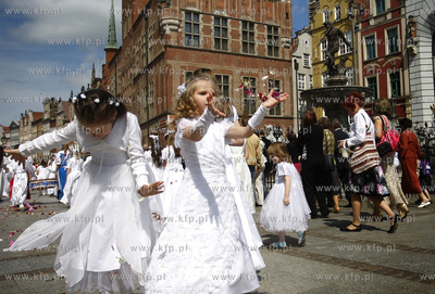 Gdansk. Sw. Bozego Ciala. Nz procesja ulicami starowki.
11.06.2009
fot....