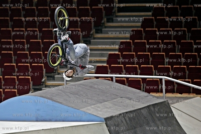 Ergo Arena prawie gotowa na zawody sportow ekstremalnych...