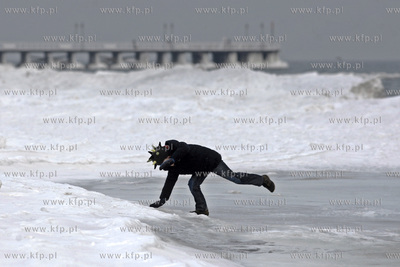 Niedziela na plazy w Gdyni Orlowie.
02.02.2014
fot....