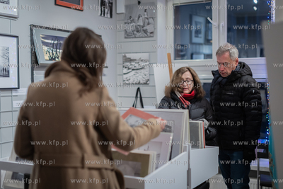 Galeria Sztuk Różnych Kosycarz&Beneda. Promocja autorskich...