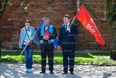 Gdańsk. Pierwszomajowy pochód  zorganizowany przez...
