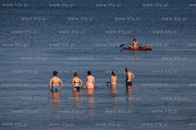 Gdynia Orłowo. Upalny dzień nad morzem. 29.06.2019...