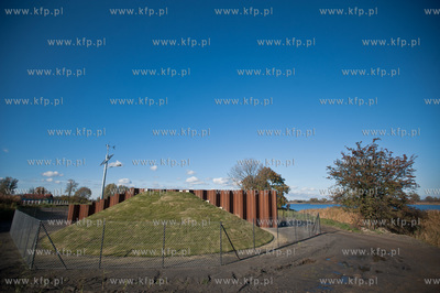 Trzcinsko, przy brzegu Martwej Wisly. Prezentacja testowej...