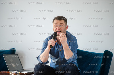 Gdansk. Galeria O Tu. Wernisaz wystawy zdjec pt. Sybera...