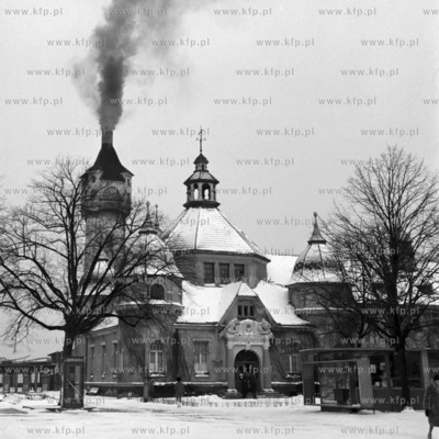 Latarnia morska i Zakład Balneologiczny w Sopocie....