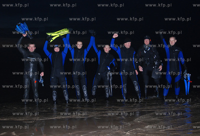 IV Marsz Sledzia Kuznica - Rewa. 14 smialkow przeszlo...