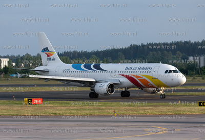 Gdansk, Rebiechowo Nz. Airbus A320-211, Balkan Holidays...