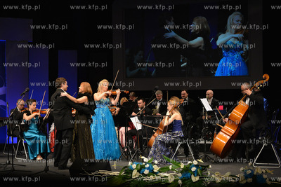 Teatr Miejski w Gdyni. Uroczysta sesja Rady Miasta...