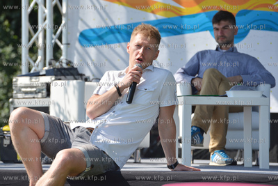 IV. Nadmorski Plener Czytelniczy Gdynia 2015. 55 oficyn...