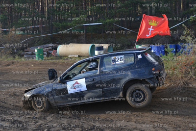 ZYWE TRUPY GRASOWAŁY W KOLIBKACH. Kolejna 14. juz...