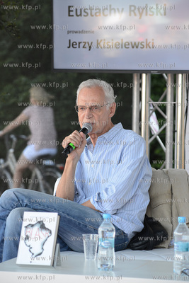 Gdynia. 8. Nadmorski Plener Czytelniczy na Bulwarze...