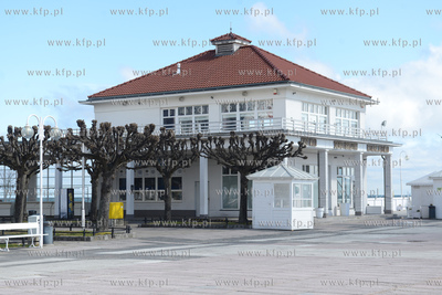 Sobota 25 kwietnia 2020 roku w Sopocie, godziny przedpołudniowe...