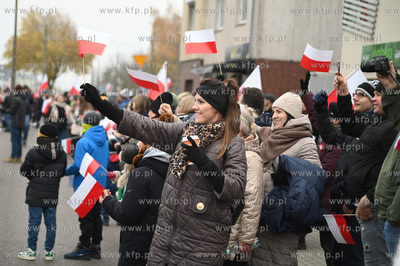Rumia. Parada z okazji 106. rocznicy odzyskania niepodleg?o?ci...