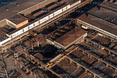 Stocznia Gdynia z lotu ptaka. 02.04.2009 fot. Kacper...