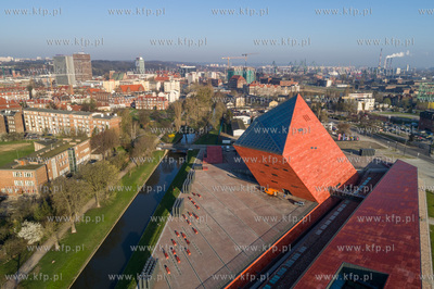 Gdansk, Muzeum II Wojny Swiatowej. 10.04.2017 fot....