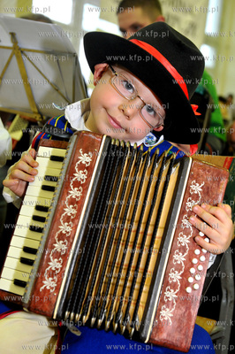 Kartuzy. Dzien Jednosci Kaszubow. Podczas uroczystosci...