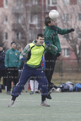 Gdansk Zaspa. Pilkarski turniej dzikich druzyn Do przerwy...