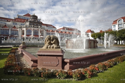 Sopot. Fontanna na Placu Zdrojowym.
08.10.2012
fot....