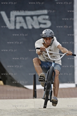 Gdansk. Plac Zebran Ludowych. Baltic Games -  Festival...