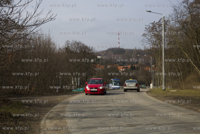 Gdańsk. Betonowe przedłużenie ulicy Smoluchowskiego,...