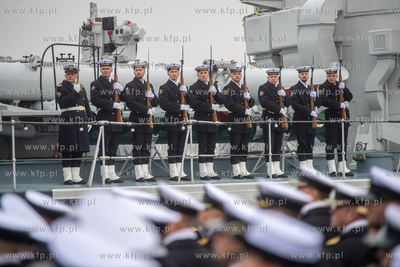 Gdynia. Pierwsze obchody Święta Marynarki Wojennej...