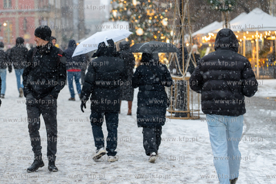 Zima w Gdańsku. Turyści na Długim Targu. 30.12.2025...