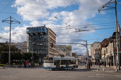 Gdynia, Skrzyżowanie ulic: Świętojańskiej i 10...