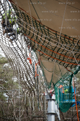 Sopot. Rozpoczeto montaz liczacej 7000 m2  powloki...