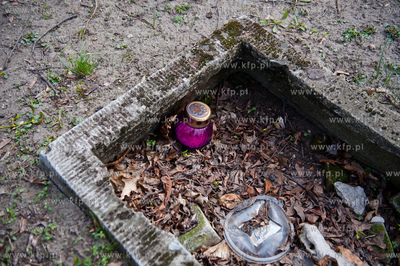Gdansk. Teren bylego cmentarza ewngelickiego w Ujescisku,...