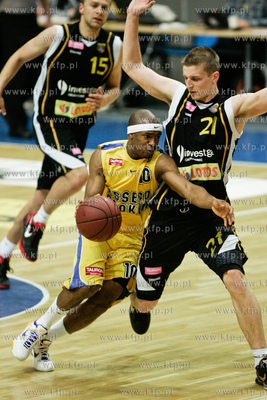 Hala Sportowo - Widowiskowa Gdynia. Piaty mecz finalowy...