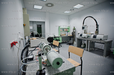 Politechnika Gdanska. Uroczyste otwarcie Centrum Nanotechnologii.
22.02.2013
fot....