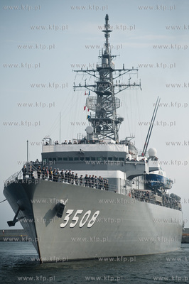 Gdynia. Nabrzeze Pomorskie. Uroczyste powitanie japonskiego...