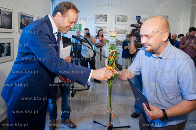 Gdansk. Nadbaltyckie Centrum Kultury. Uroczystosc wreczenia...