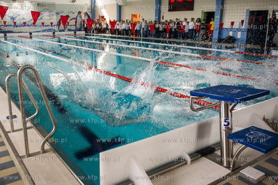 Pruszcz Gdanski. Uroczyste otwarcie krytej
plywalni...