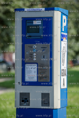 Gdansk. Ul. Zamkowa. Wprowadzona strefa platnego parkowania.
03.08.2015
fot....