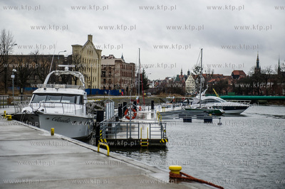 Gdańsk. Przystań żeglarska Sienna Grobla II.
22.02.2017
fot....