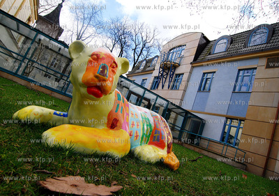 Siedziba Radia Gdansk w obstawie kolorowych Gdanskich...