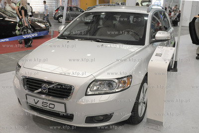 Trojmiejskie Targi Motoryzacyjne w hali wystawienniczej...