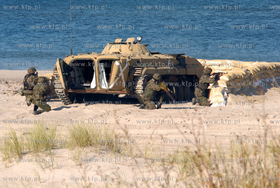 Na Centralnym Poligonie Sił Powietrznych w Ustce zakonczyly...