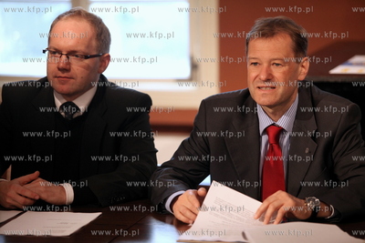 Sopot - Dworek Sierakowskich. Konferencja prasowa ruchu...