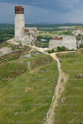 Zamek Krolewski Olsztyn kolo Czestochowy. Zbudowany...