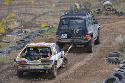 ZYWE TRUPY GRASOWAŁY W KOLIBKACH. Kolejna 14. juz...