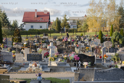 Cmentarz parafialny w Pelplinie29.10.2019Fot. Krzysztof...