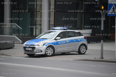 Gdynia. Radiowóz policyjny 16.03.2020 Fot. Andrzej...